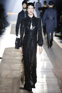 Moschino FALL 2018 MENSWEAR Milan MFW коллекция Moschino осень 2018 мужская неделя моды в Милане Mainstyles